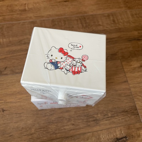 HELLO KITTY-NWT White Small Jewelry Dresser - Picture 6 of 11